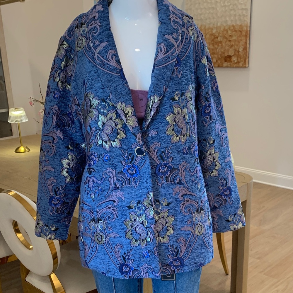 Susan Grave Blue Floral Embroidery Blazer